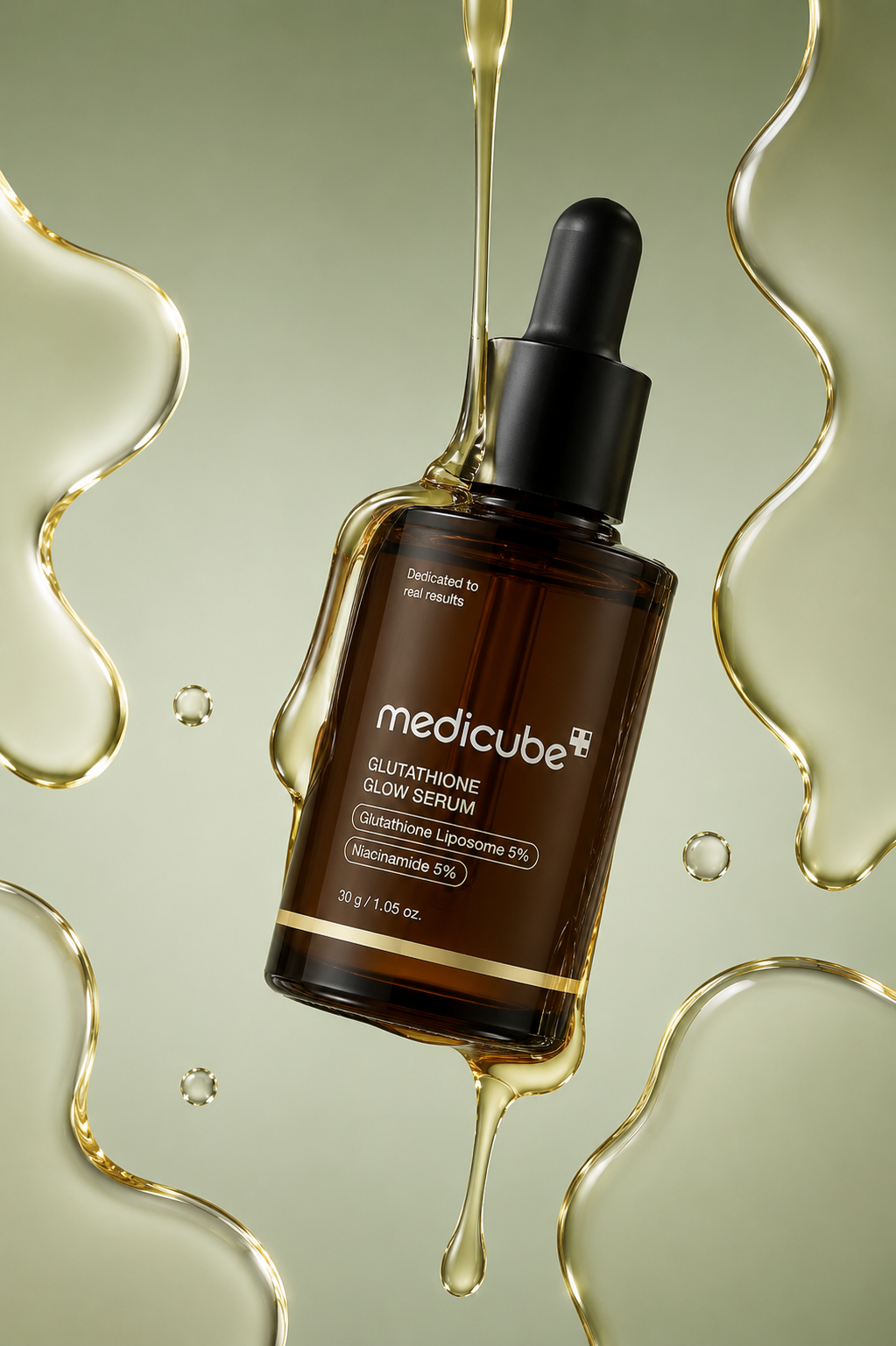 Medicube Glutathione Glow Serum in golden flow